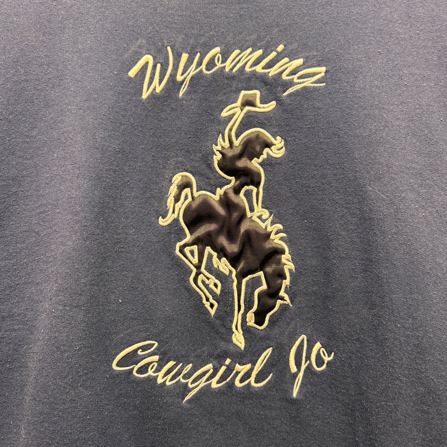 Vintage Wyoming Cowboys Cowgirl Jo Crewneck Sweatshirt Medium-Large