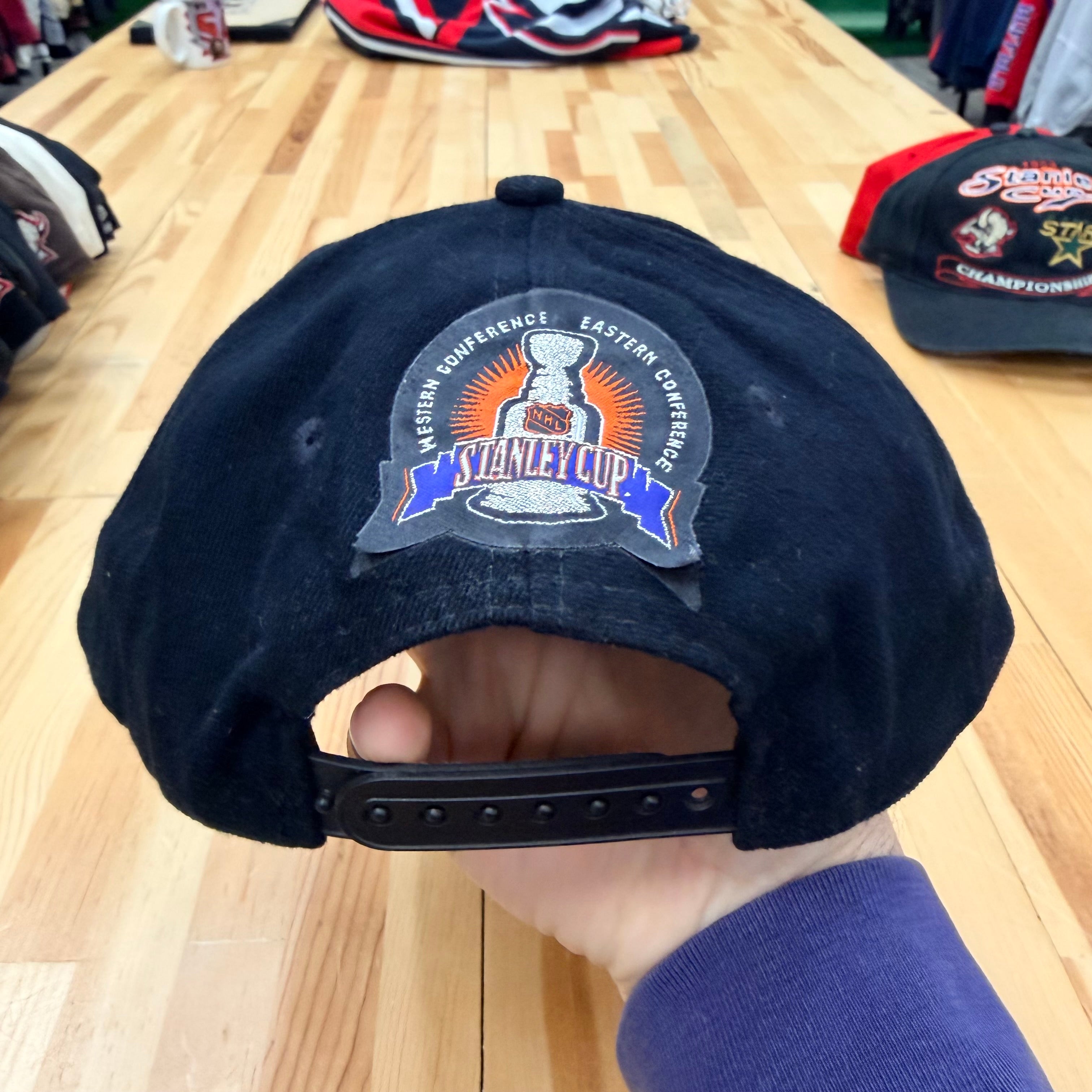 Vintage Buffalo Sabres Stanley Cup Hat