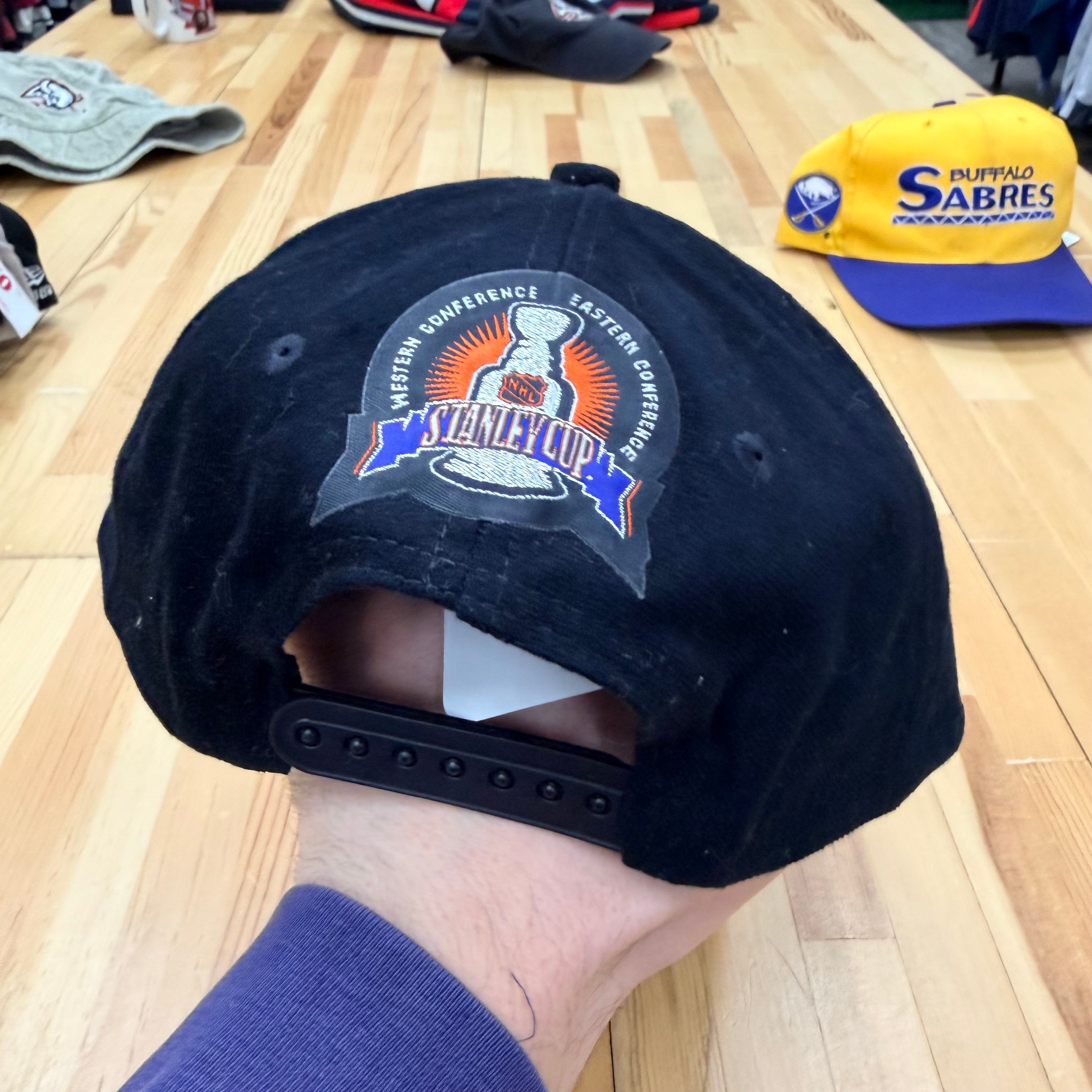 Vintage Buffalo Sabres Stanley Cup Hat