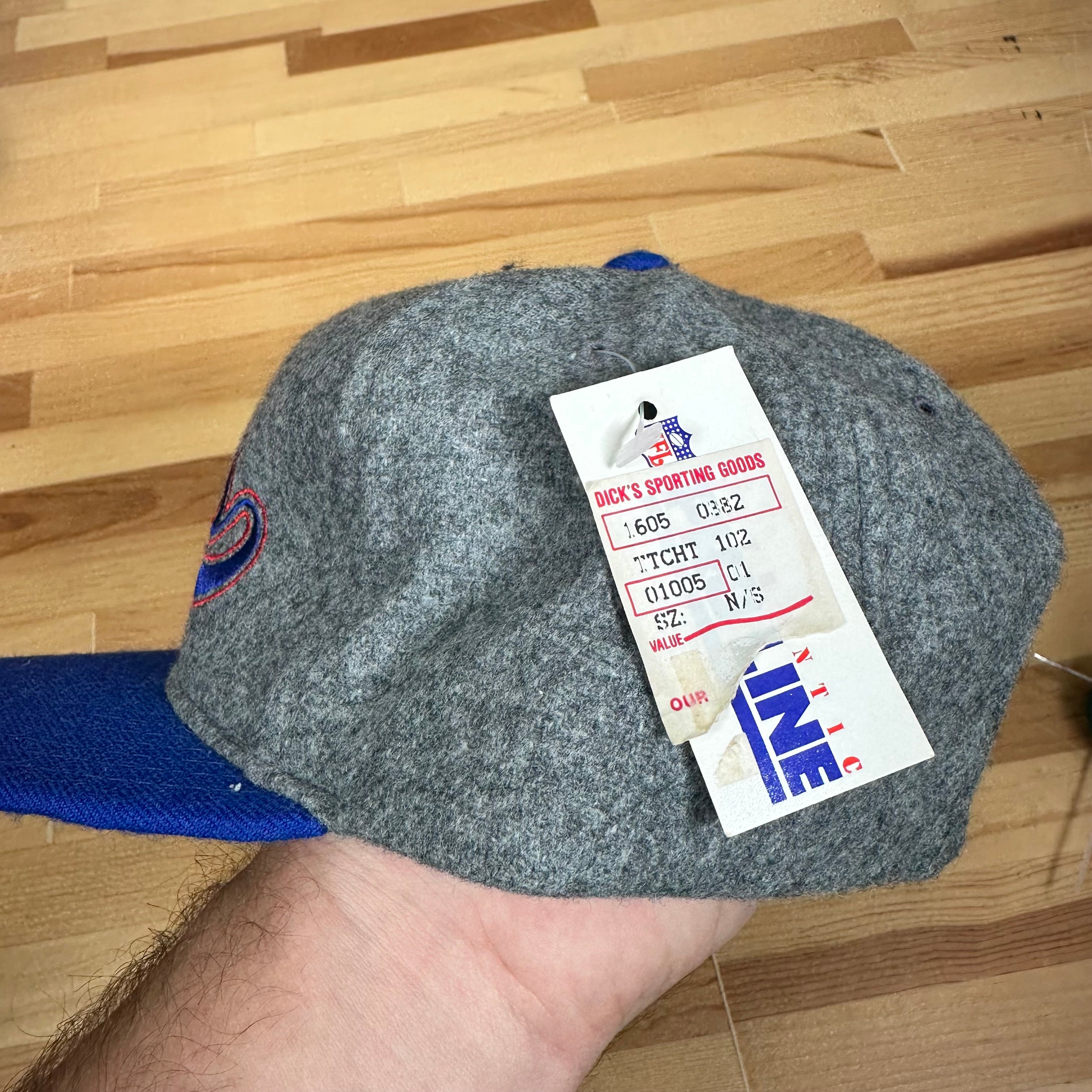 Vintage Buffalo Bills Starter Tail Script Hat