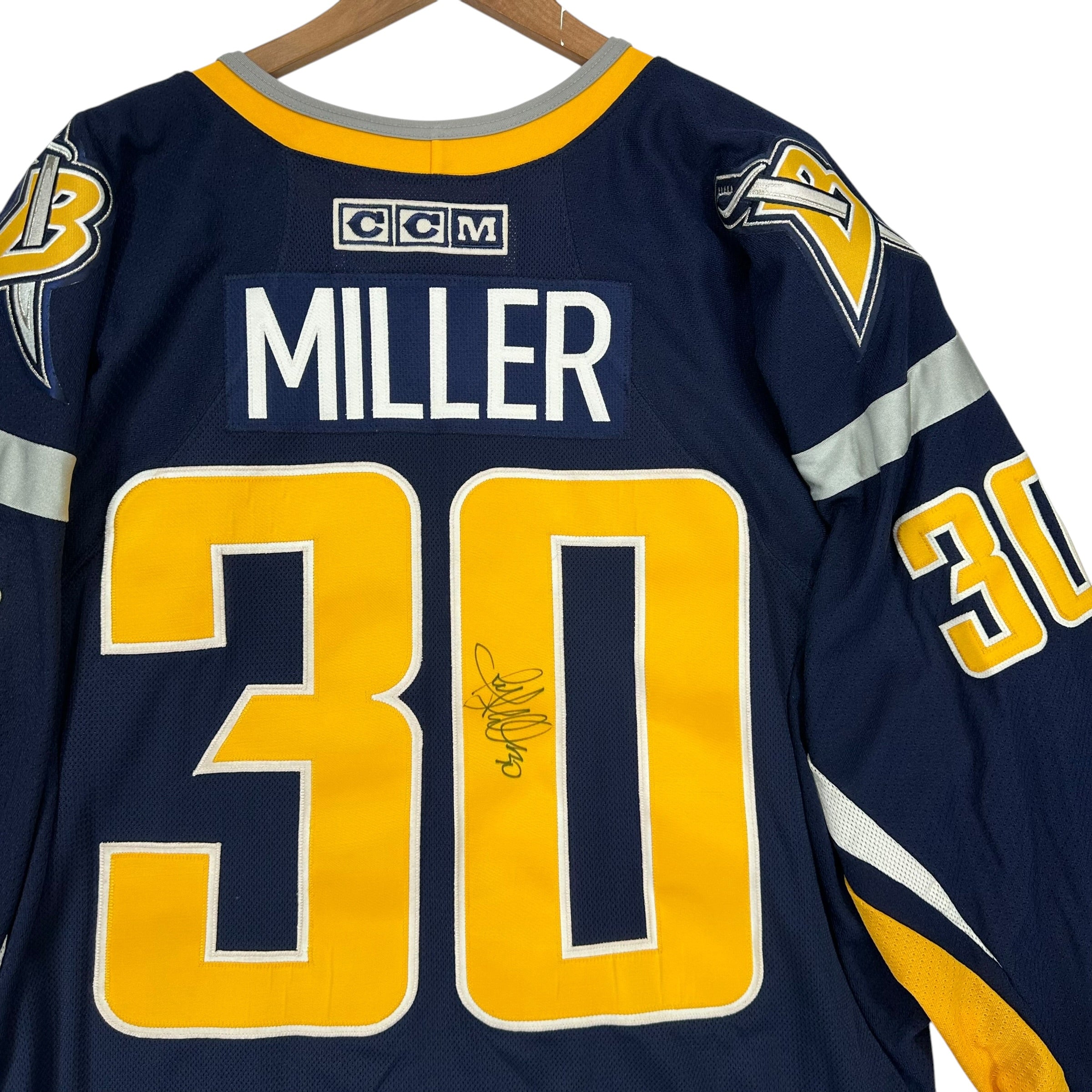 Vintage Buffalo Sabres Signed Ryan Miller Jersey XL