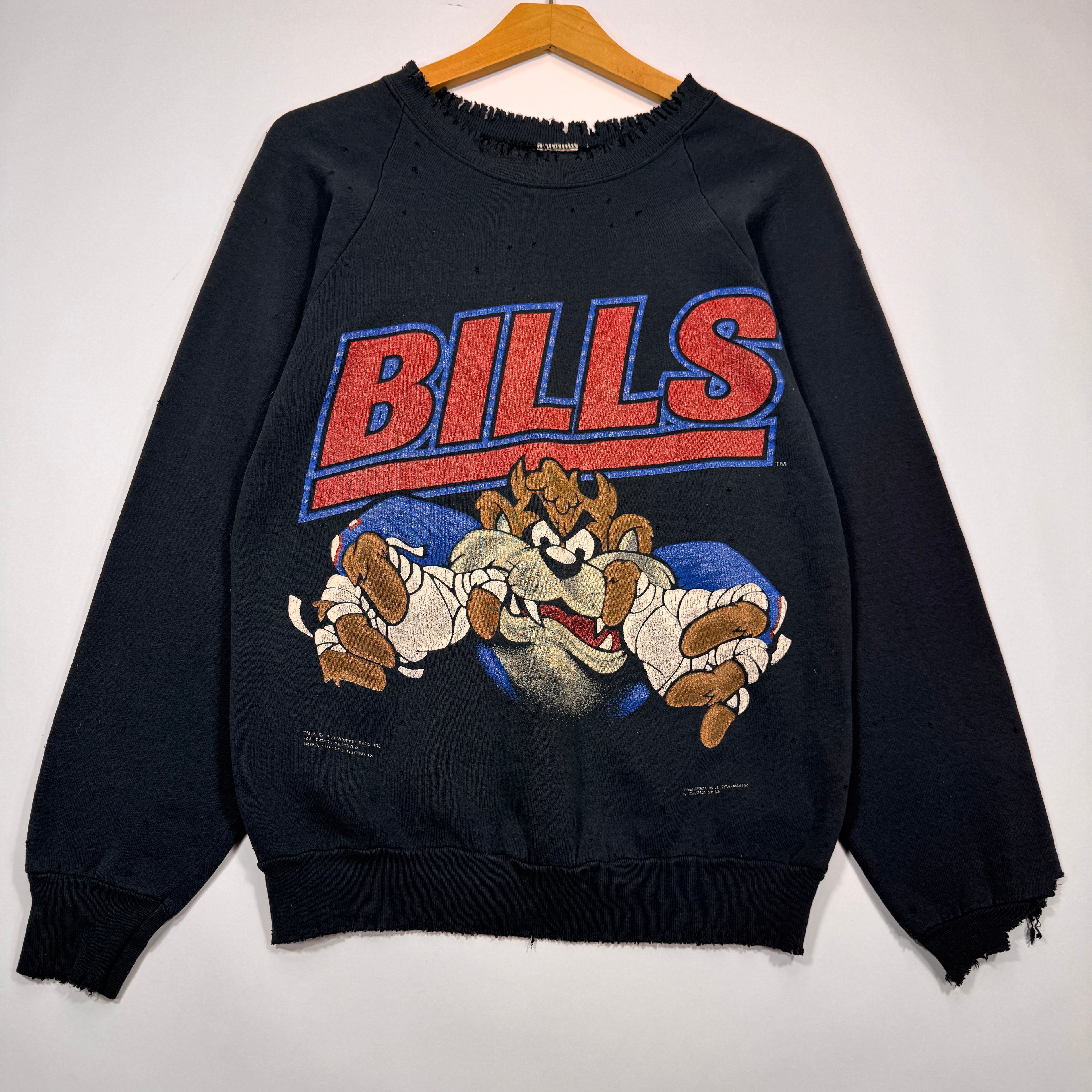 Vintage Buffalo Bills Thrashed Taz Looney Tunes Cartoon Crewneck Sweatshirt Large