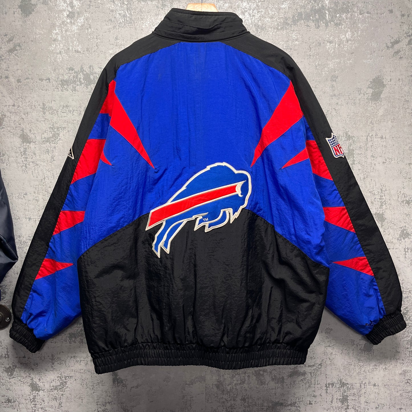 Vintage Buffalo Bills Apex Claw Puffer Jacket XL