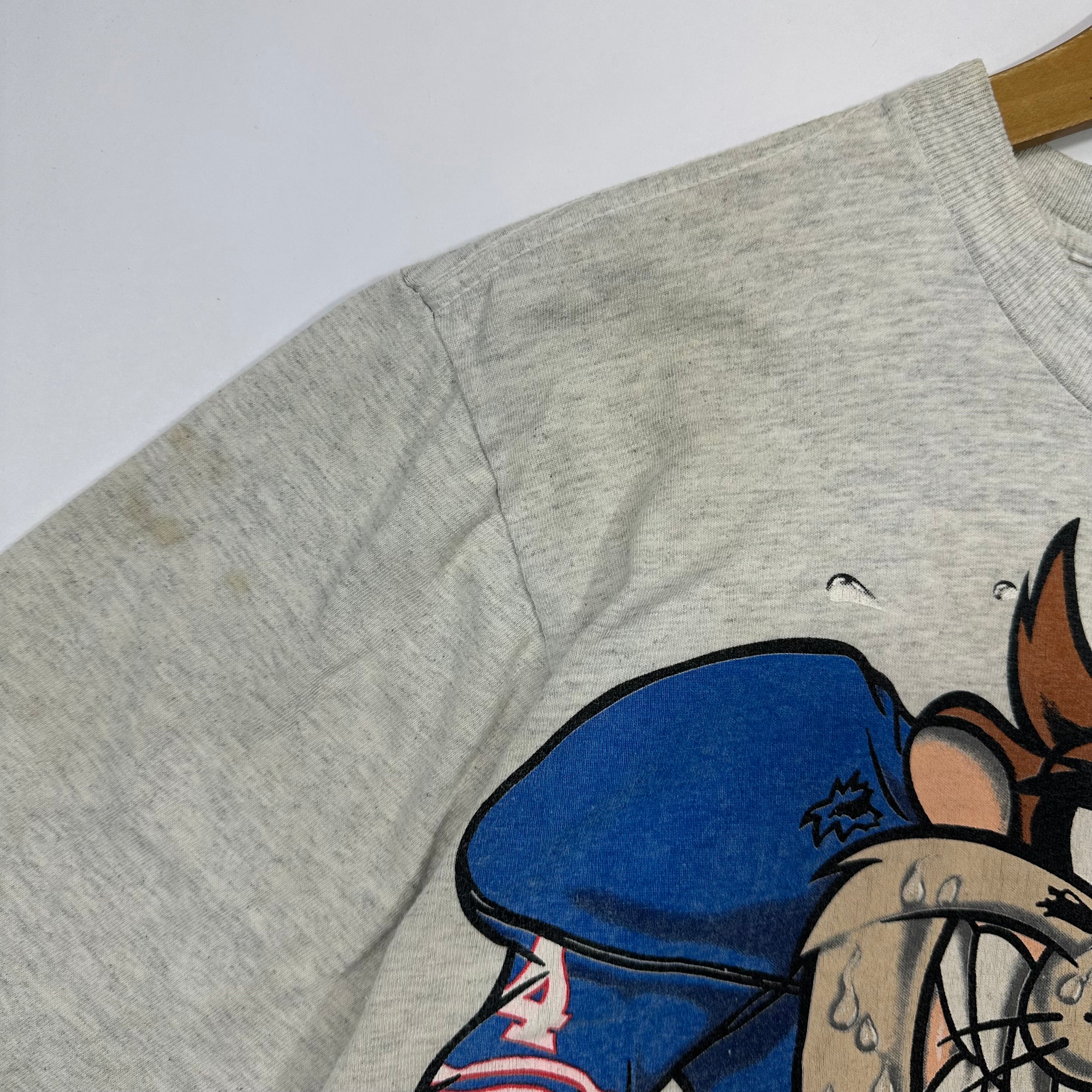 Vintage Buffalo Bills Looney Tunes Taz Shirt Large