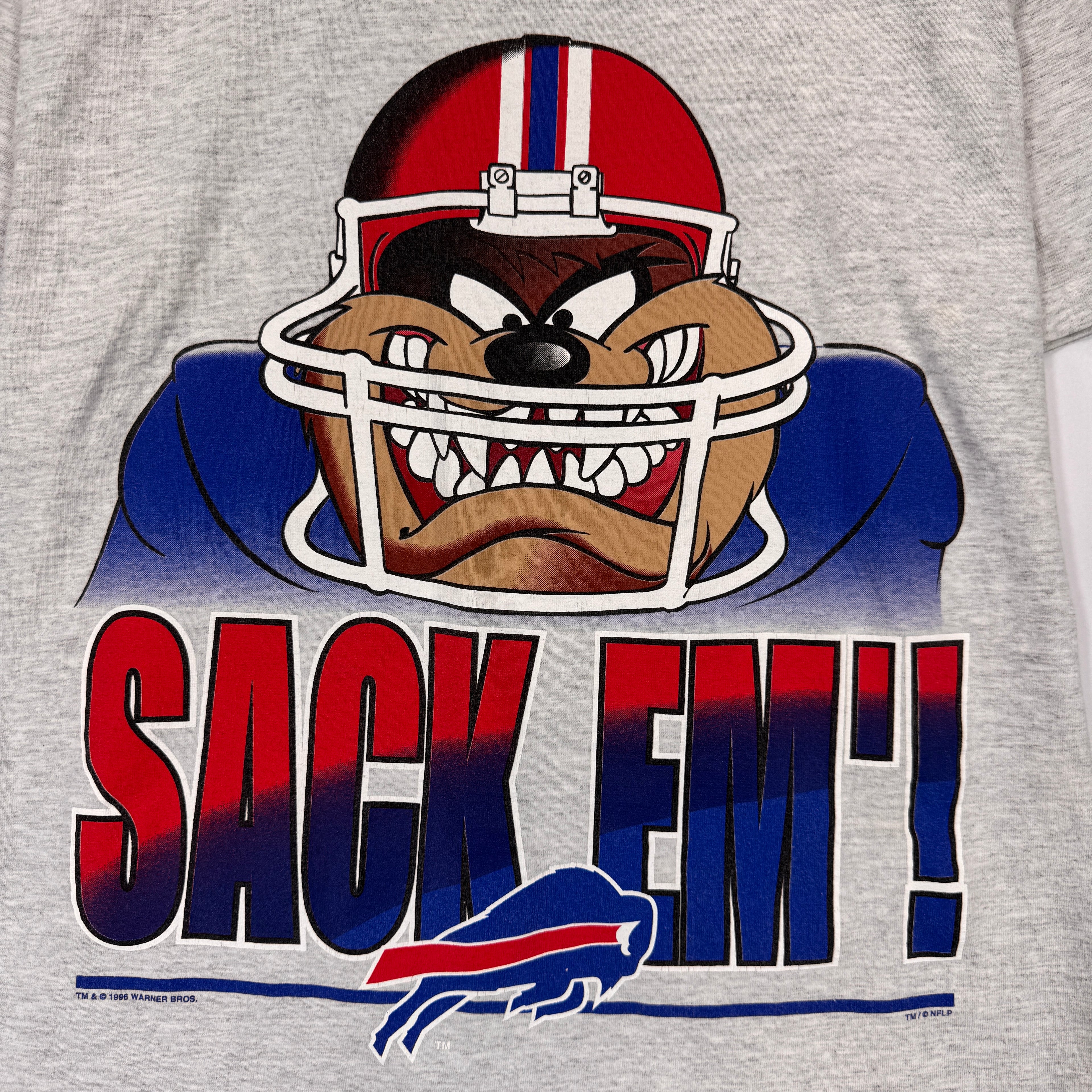 Vintage Buffalo Bills Taz “Sack Em” Looney Tunes Cartoon Shirt Medium