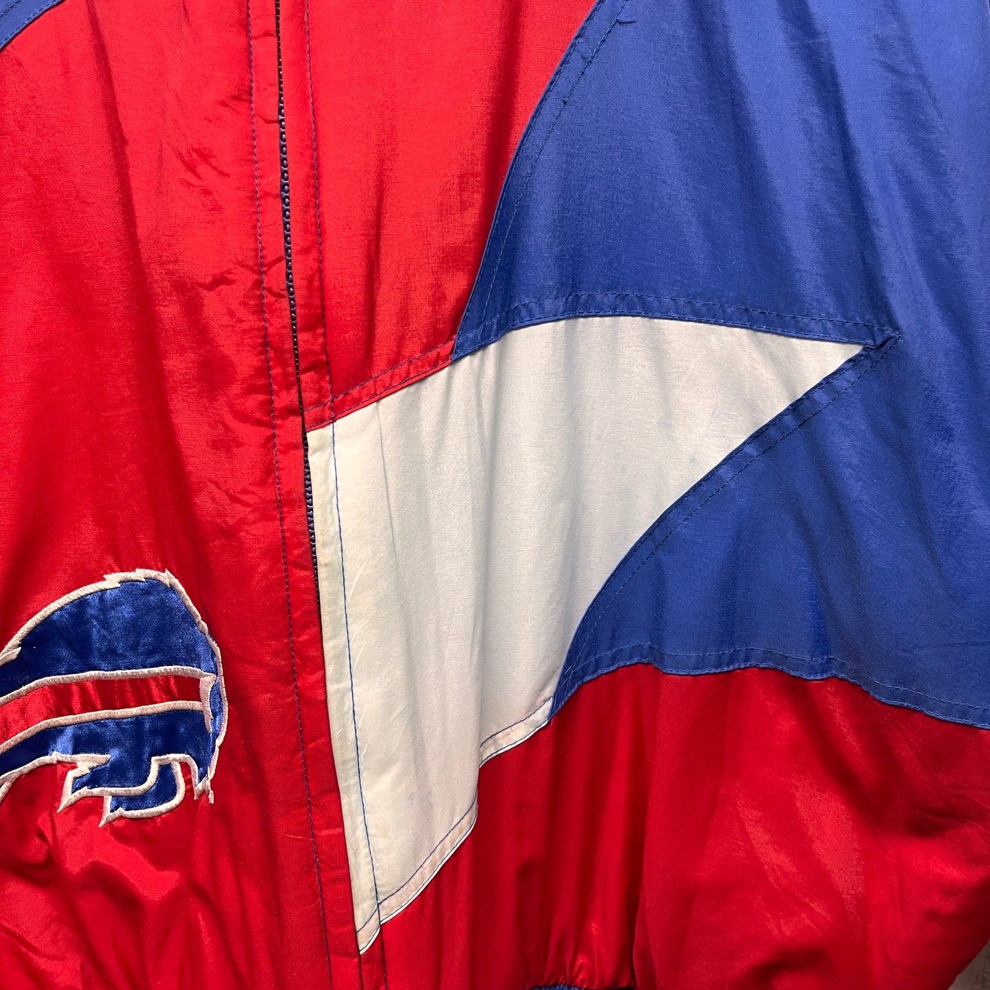 Vintage Buffalo Bills Logo Athletic Double Shark Tooth Puffer Jacket XL