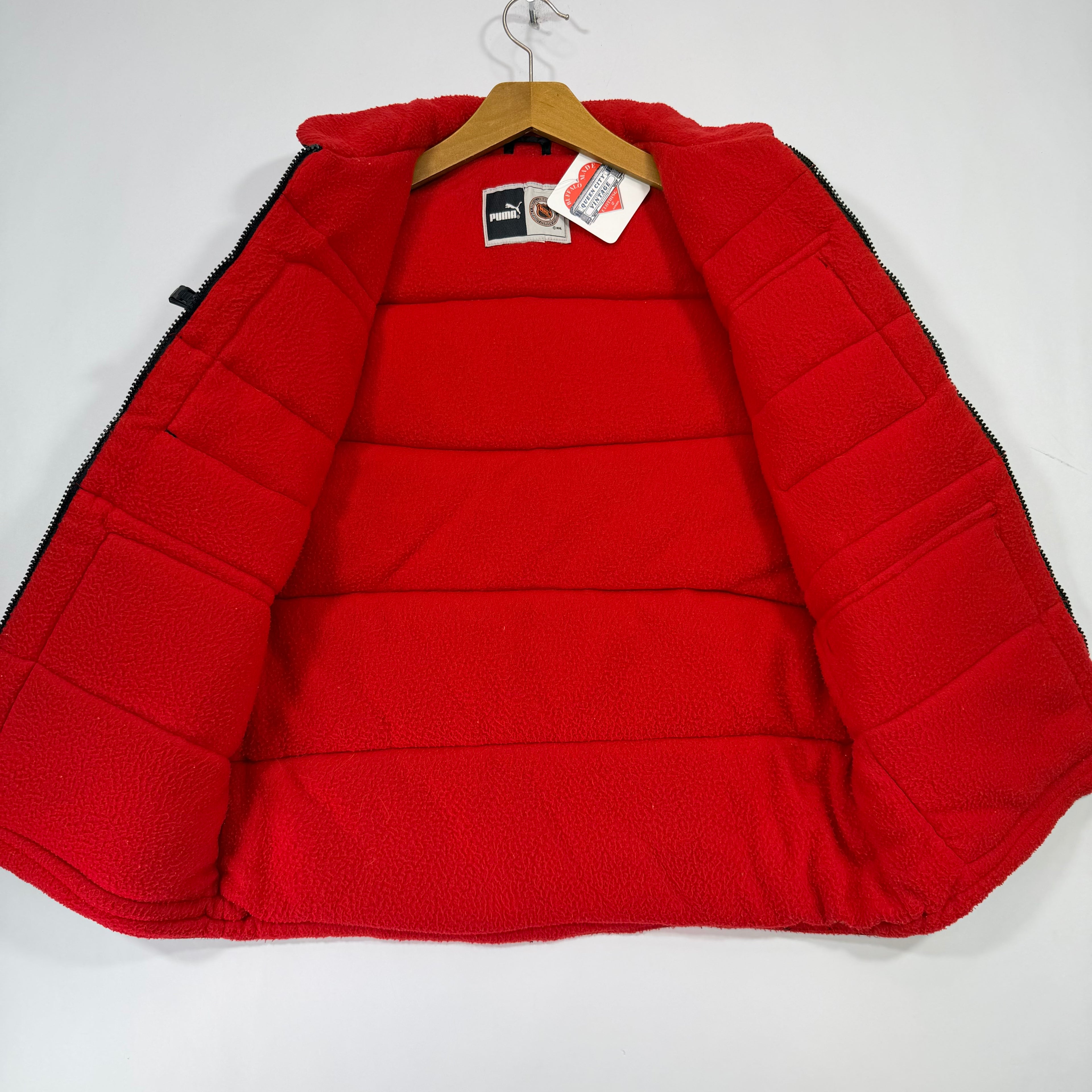 Vintage Buffalo Sabres Puffer Vest Jacket Women’s Medium