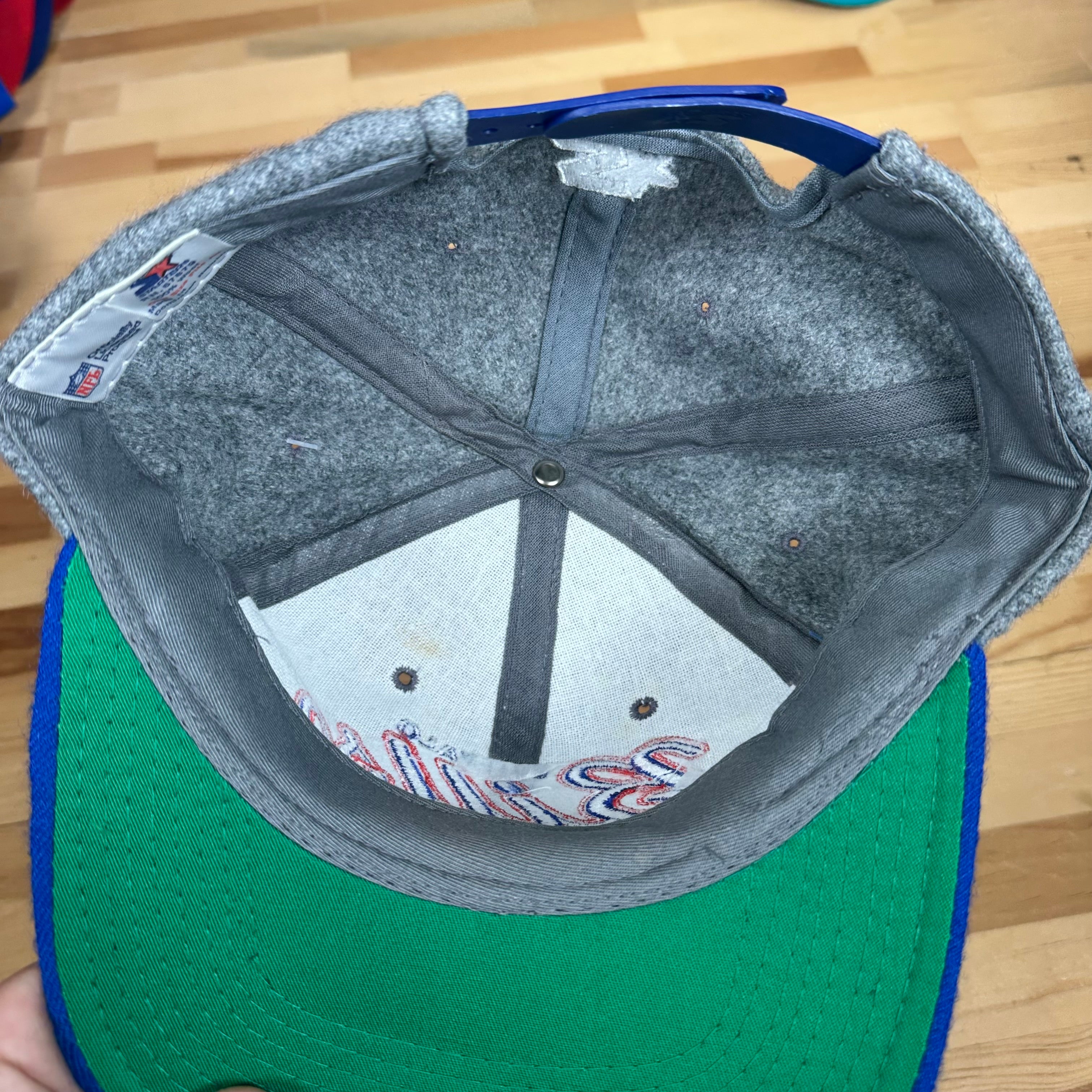Vintage Buffalo Bills Starter Tail Script Hat