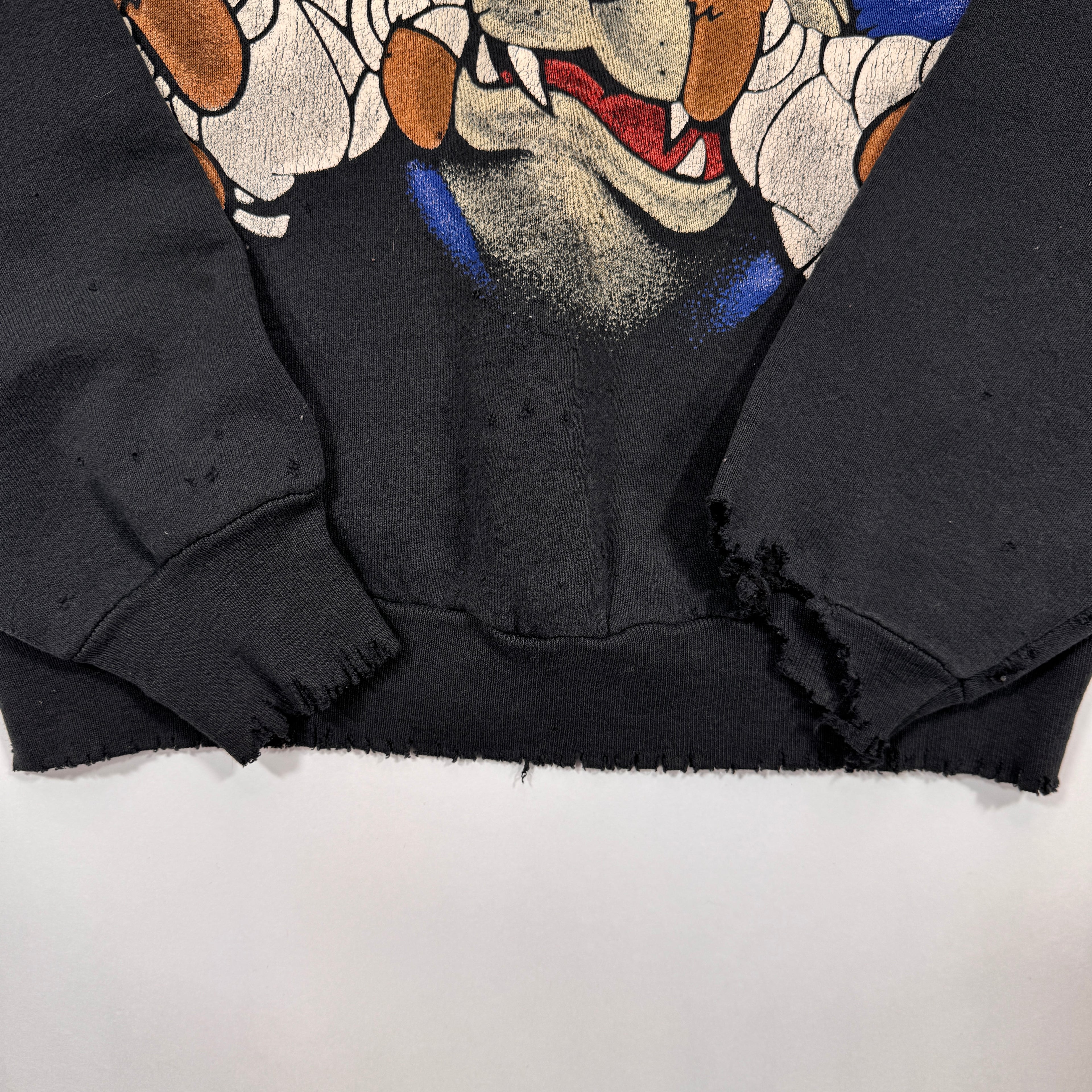 Vintage Buffalo Bills Thrashed Taz Looney Tunes Cartoon Crewneck Sweatshirt Large