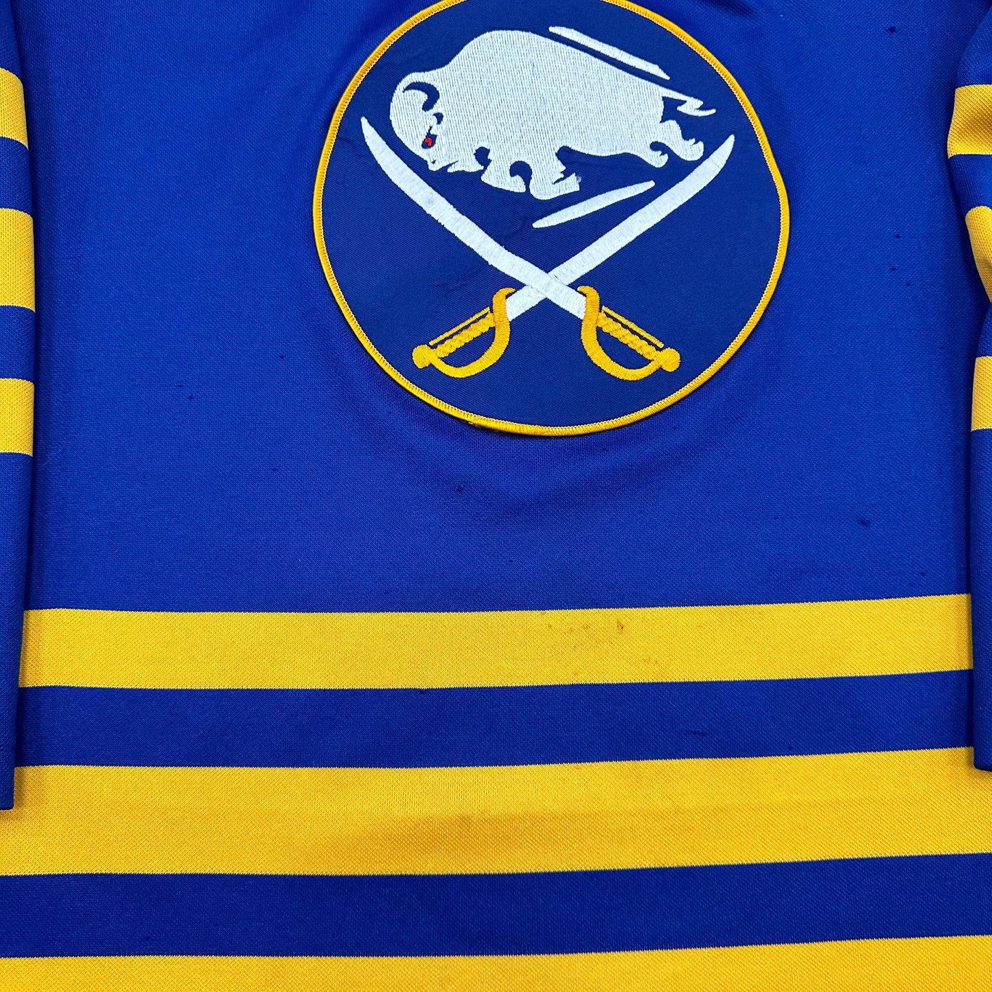 Vintage Buffalo Sabres CCM Maska Jersey Large